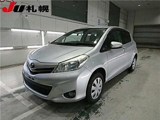 TOYOTA VITZ 2011