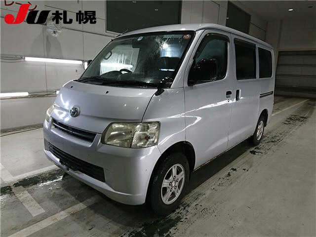 TOYOTA LITE ACE VAN 2011