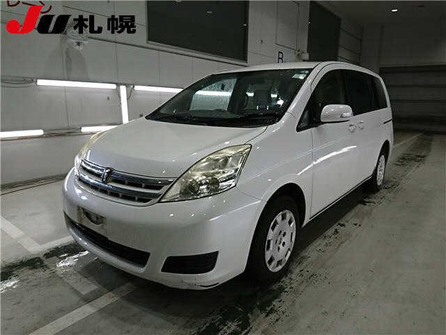 TOYOTA ISIS 2011