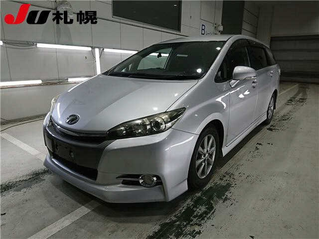 TOYOTA WISH 2012