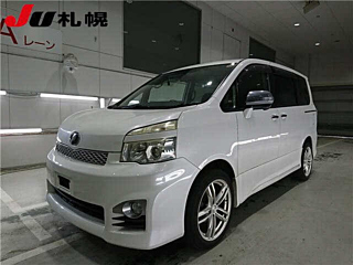 TOYOTA VOXY 2012