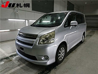 TOYOTA NOAH 2008