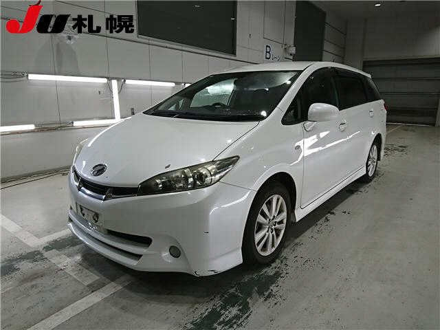 TOYOTA WISH 2010
