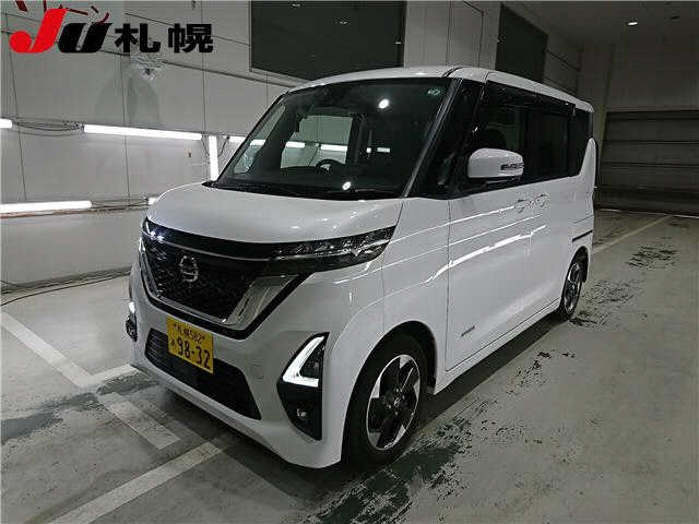 NISSAN ROOX 2021