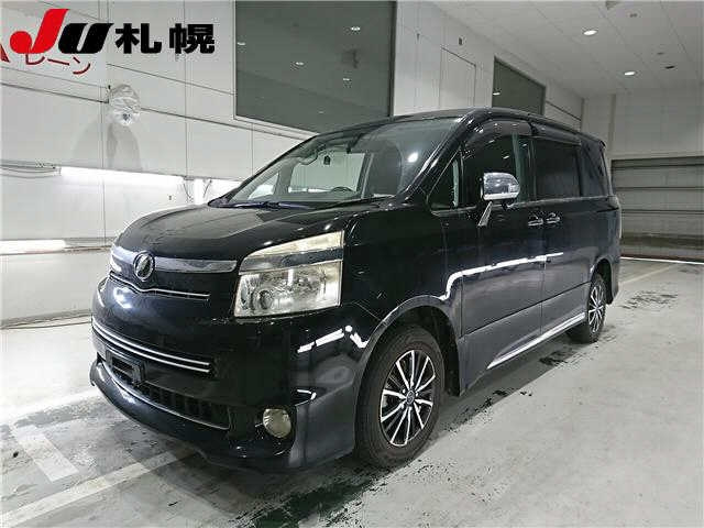 TOYOTA VOXY 2009