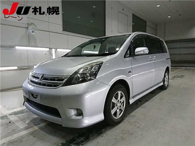 TOYOTA ISIS 2010