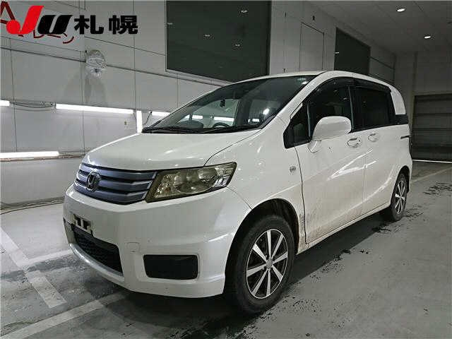 HONDA FREED 2010