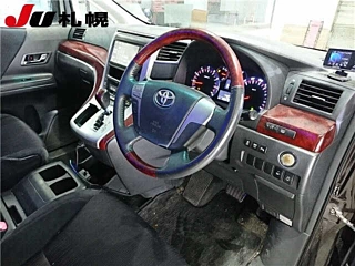 TOYOTA VELLFIRE 2008