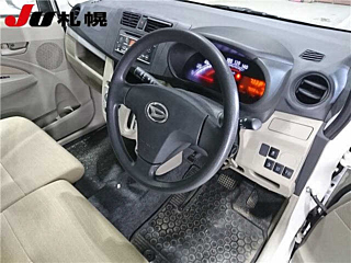 DAIHATSU MOVE 2014