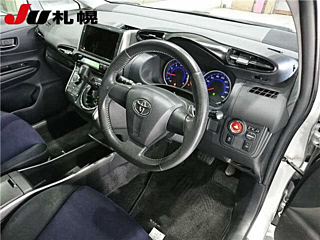 TOYOTA WISH 2012