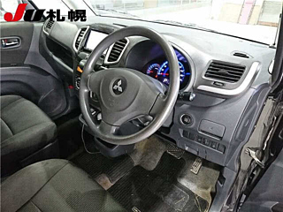MITSUBISHI DELICA D2 2013