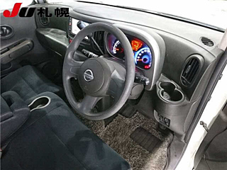 NISSAN CUBE 2010