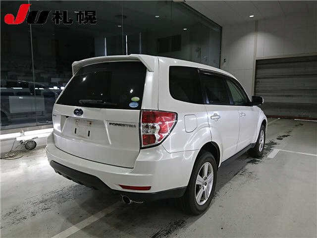 SUBARU FORESTER 2011