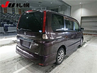 NISSAN SERENA 2010