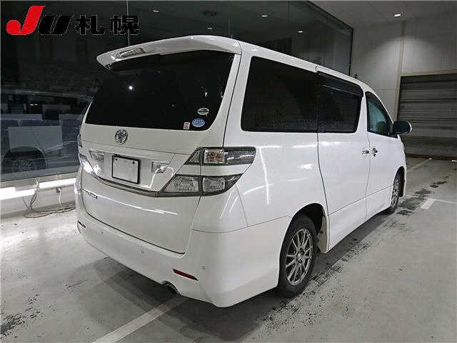 TOYOTA VELLFIRE 2010