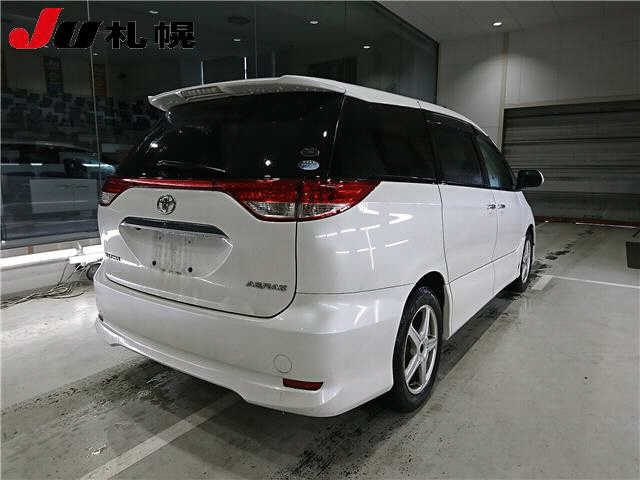 TOYOTA ESTIMA 2010