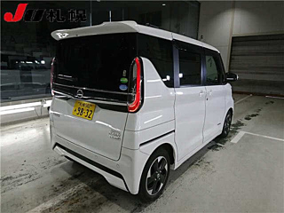 NISSAN ROOX 2021