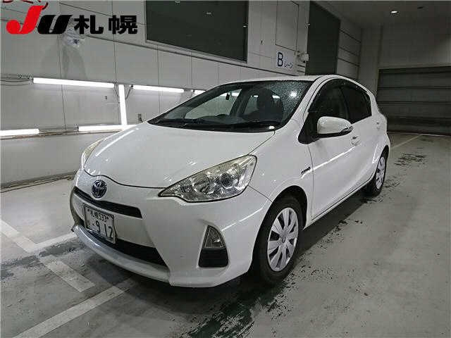 TOYOTA AQUA 2013