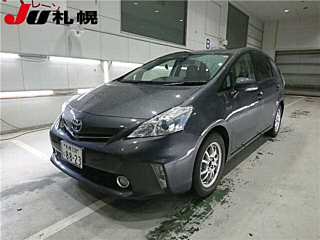 TOYOTA PRIUS ALPHA 2012