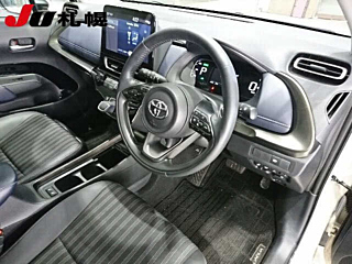 TOYOTA AQUA 2023