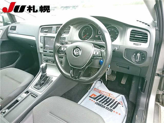 VOLKSWAGEN GOLF 2014
