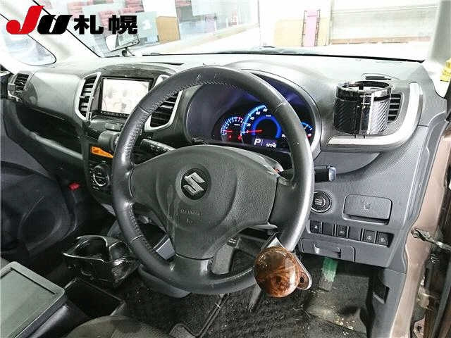 SUZUKI SOLIO 2011