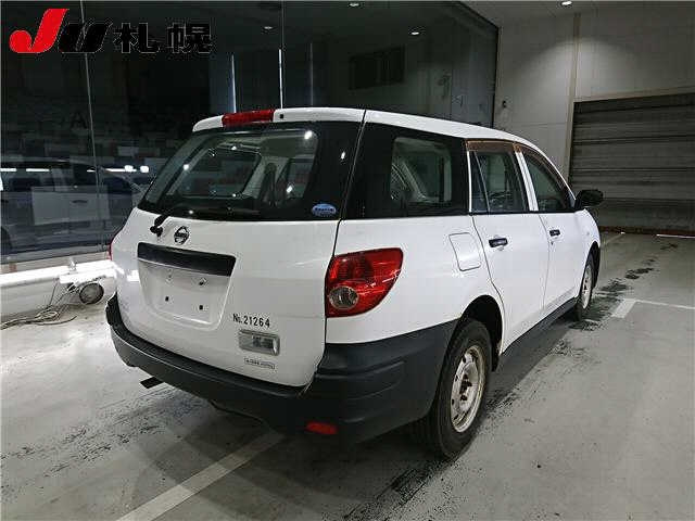NISSAN AD 2010