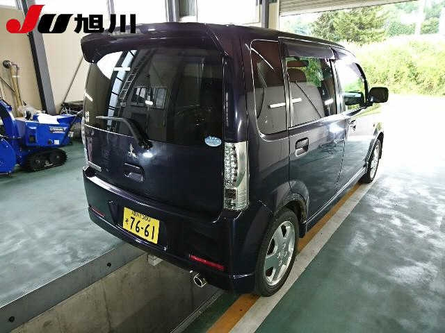 MITSUBISHI EK SPORTS 2011
