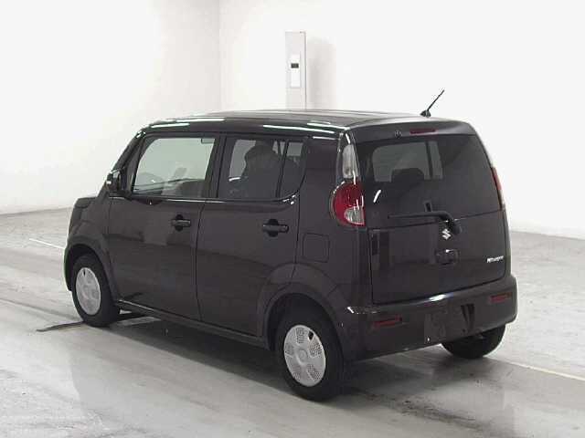 SUZUKI MRWAGON 2011