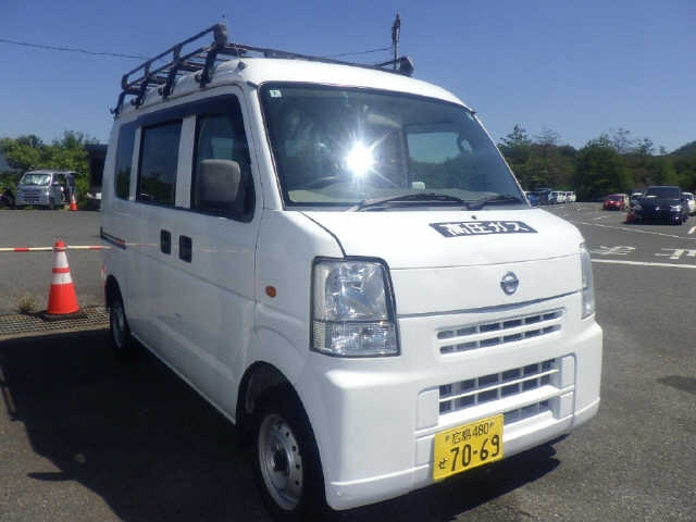 NISSAN CLIPPER VAN 2015