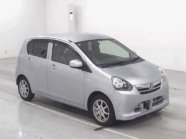 DAIHATSU MIRA E S 2012