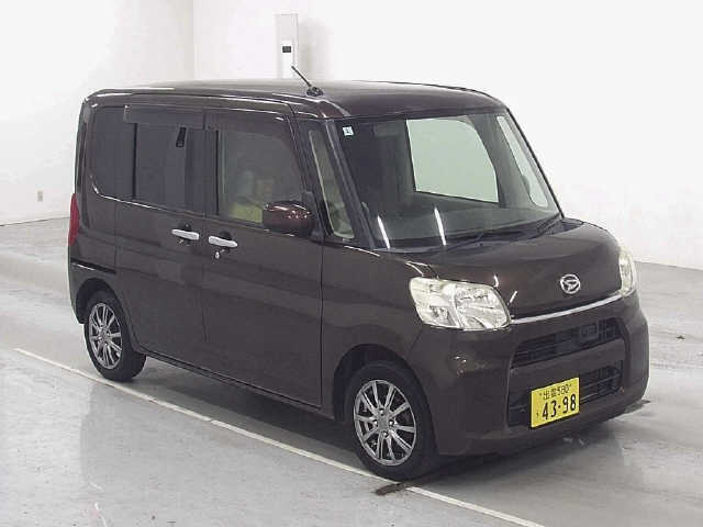 DAIHATSU TANTO 2014
