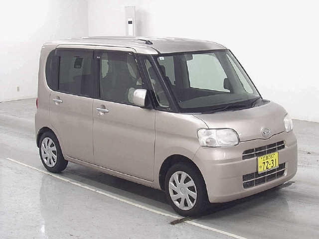 DAIHATSU TANTO 2013