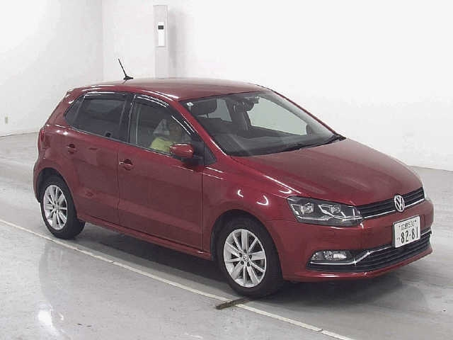 VOLKSWAGEN POLO 2016