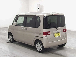DAIHATSU TANTO 2013