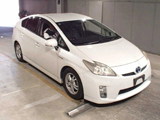 TOYOTA PRIUS 2011