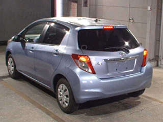 TOYOTA VITZ 2012