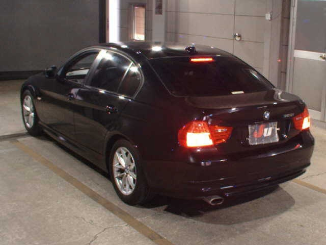 BMW 3 SERIES 2011