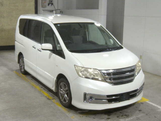 NISSAN SERENA 2011