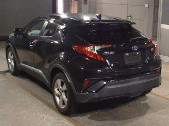 TOYOTA C-HR 2017