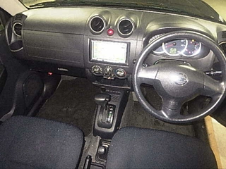 NISSAN KIX 2008