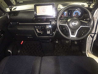 NISSAN ROOX 2021