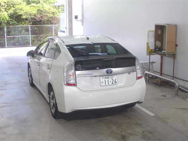 TOYOTA PRIUS PHV 2013