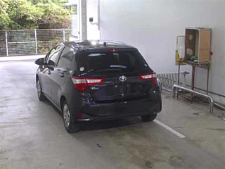 TOYOTA VITZ 2018