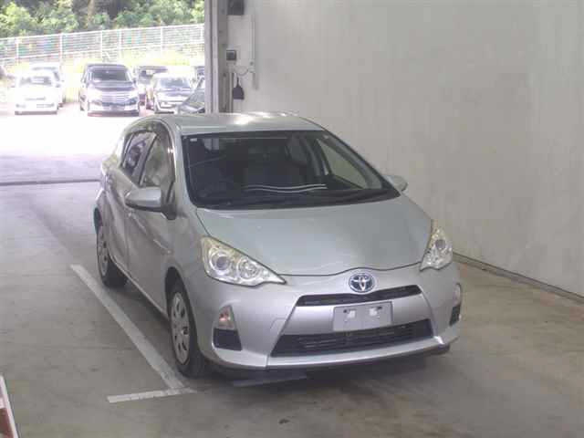 TOYOTA AQUA 2014