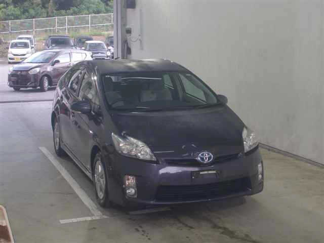 TOYOTA PRIUS 2011