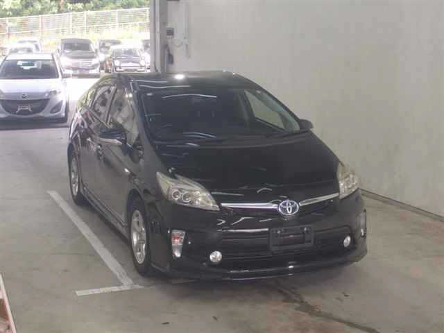 TOYOTA PRIUS 2014