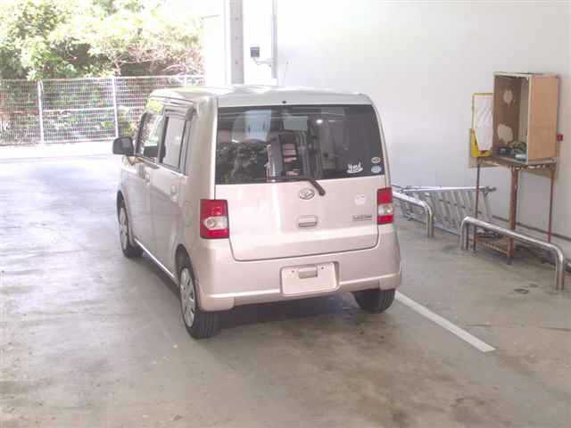 DAIHATSU MOVE CONTE 2010