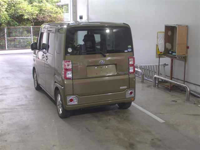 DAIHATSU WAKE 2018