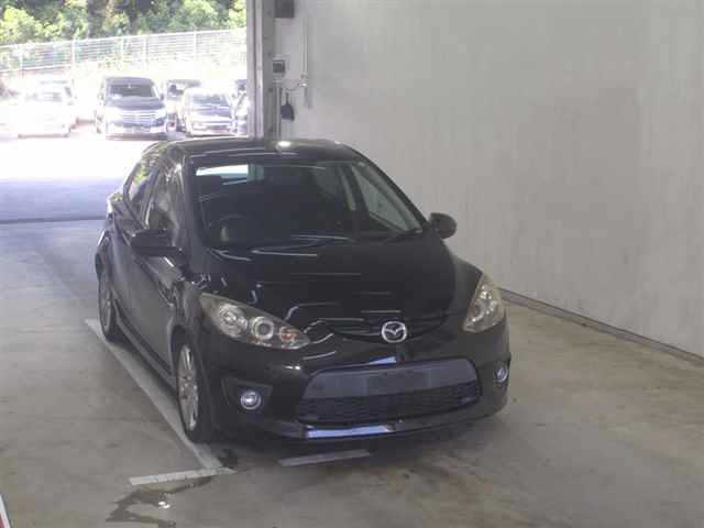 MAZDA DEMIO 2010